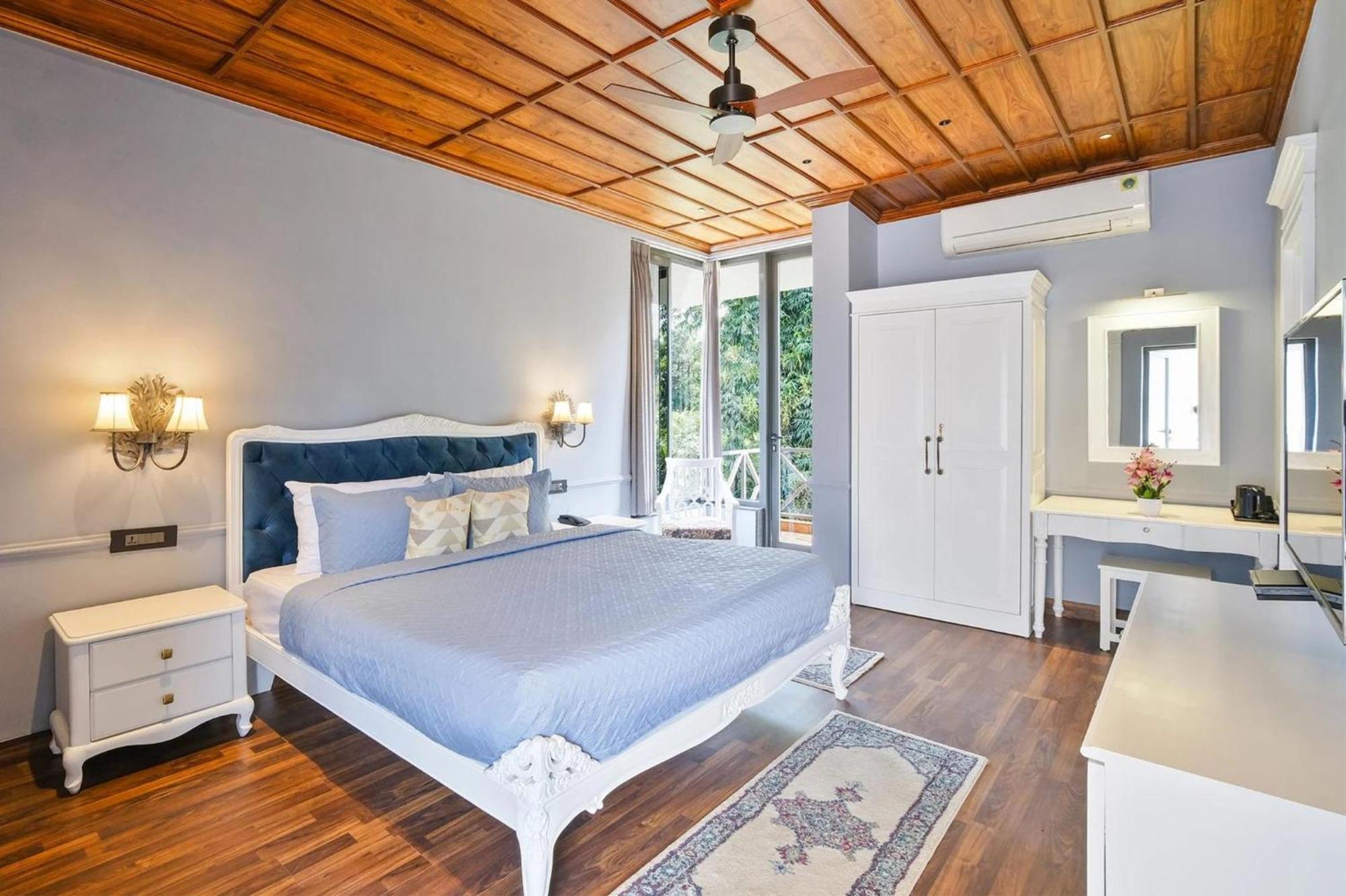 Villa Sierra Sky - Exquisite Elegant 4 Bedroom Villa 德拉敦 外观 照片